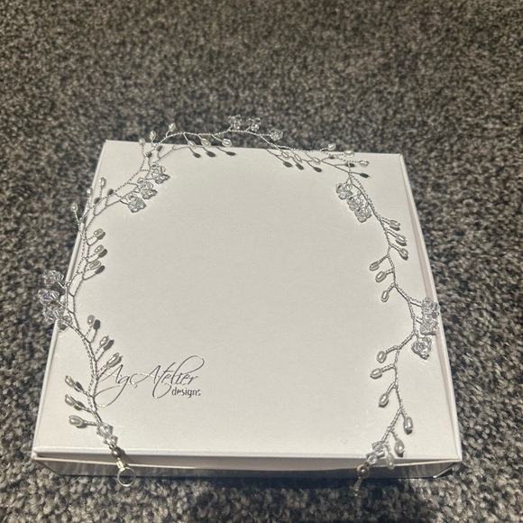 Wedding hair piece - Picture 1 of 2